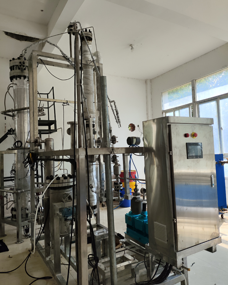 中試設(shè)備圖片
